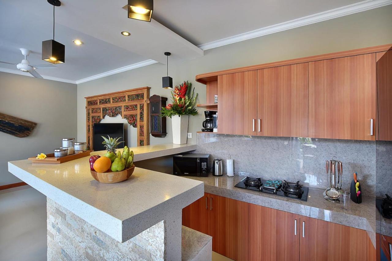Kae Villa Anggrek Seminyak Exterior foto